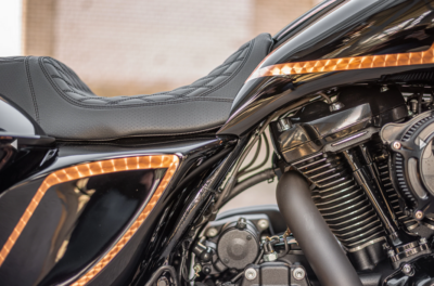 Kit estetico "Flow 2" di Killer Custom per H-D Touring 2009>2021 - immagine 2