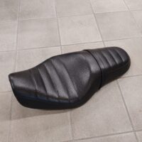 |USATO| <br/>Sella biposto originale Sportster XL883R